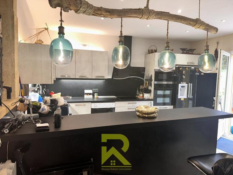 Appartement - 164 m² - 4 pièces