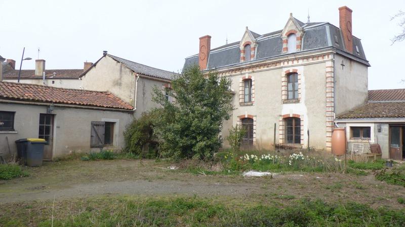 Maison bourgeoise - 284 m² - 11 pièces