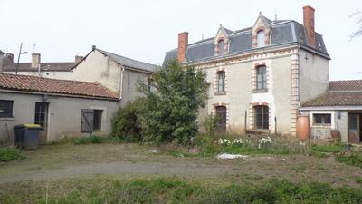 Maison bourgeoise - 284 m² - 11 pièces