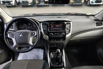 Mitsubishi L200 2.4 Di-D 181 Black Editio