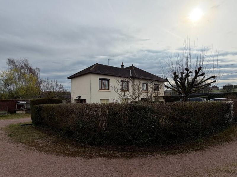 Maison - 166 m² - 7 pièces