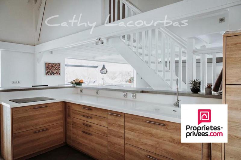 Villa - 225 m² - 10 pièces