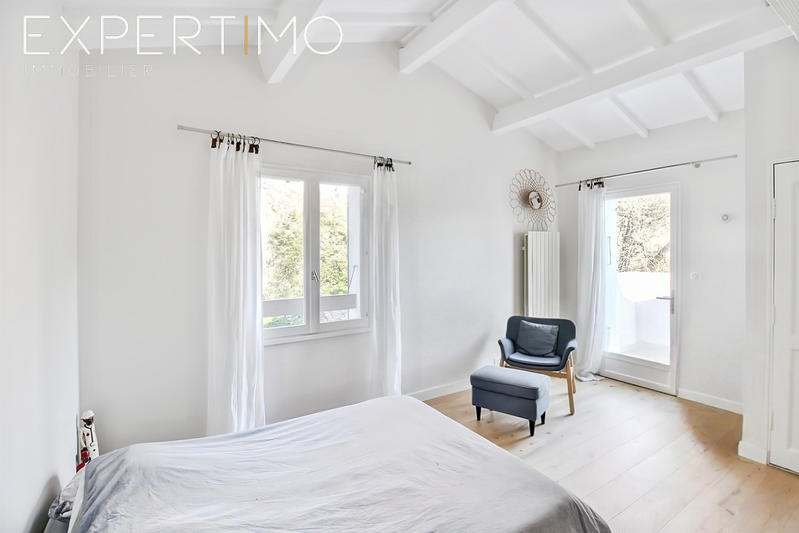 Villa - 200 m² - 6 pièces