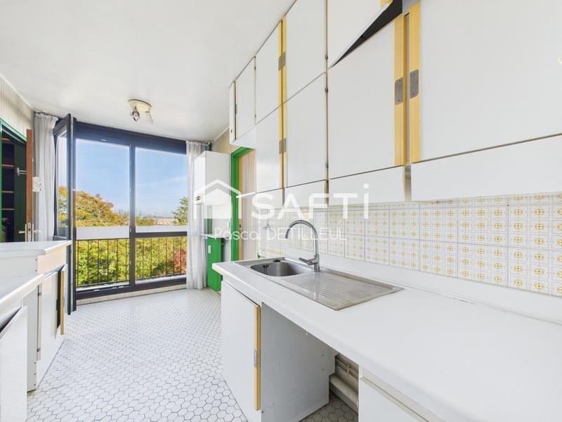 Appartement - 97 m² - 5 pièces