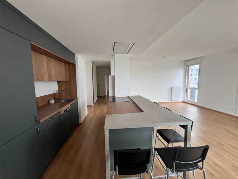Appartement - 108 m² - 5 pièces