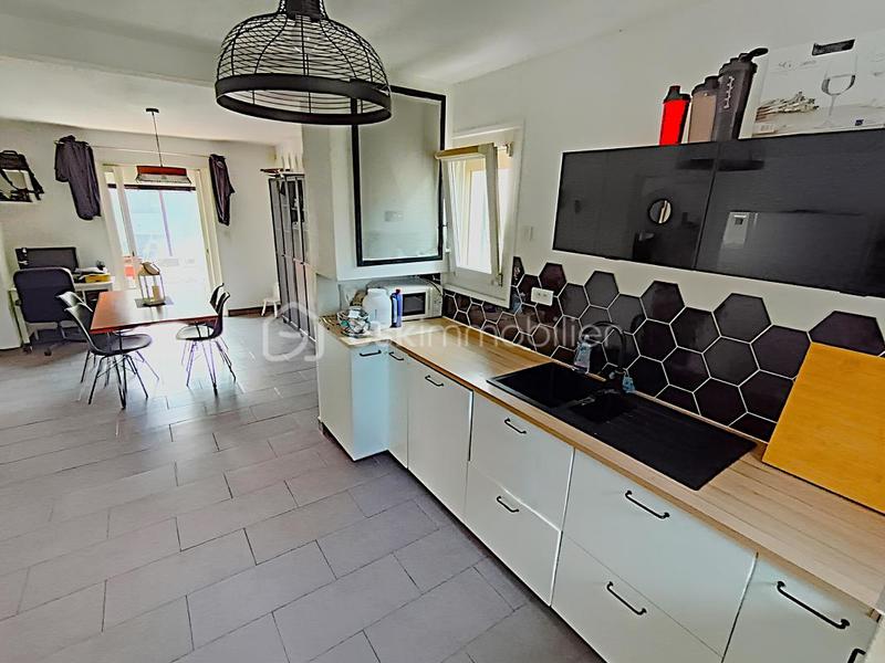 Villa - 94 m² - 5 pièces