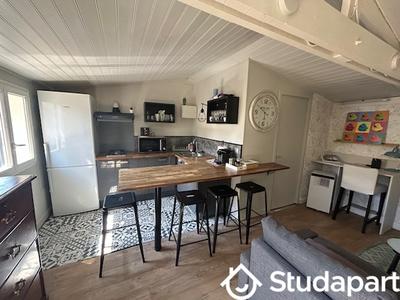 Chambre - 11 m² - 1 pièce