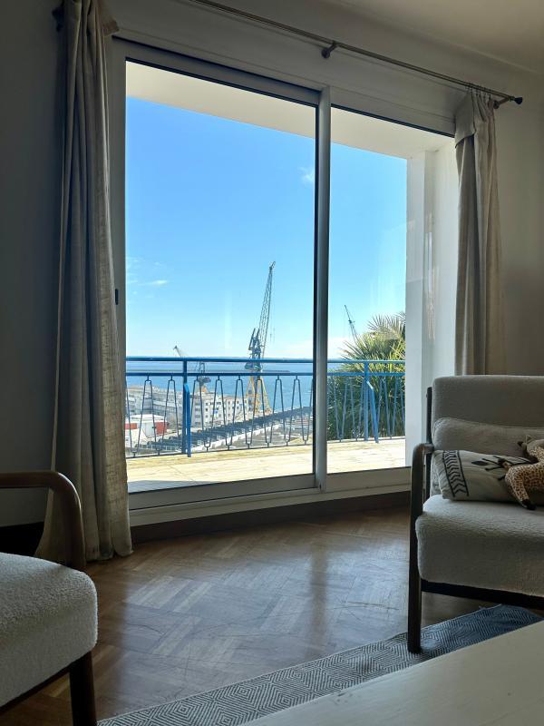 Maison - 170 m² - 9 pièces