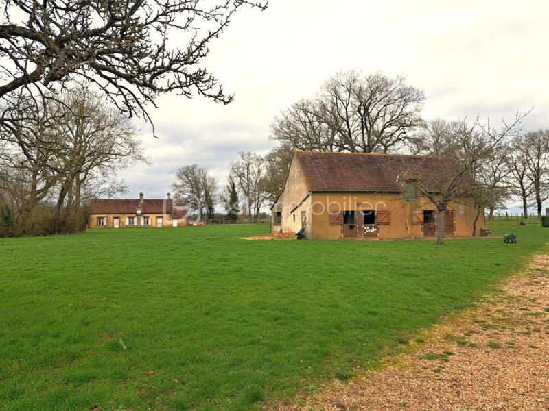 Maison - 275 m² - 7 pièces