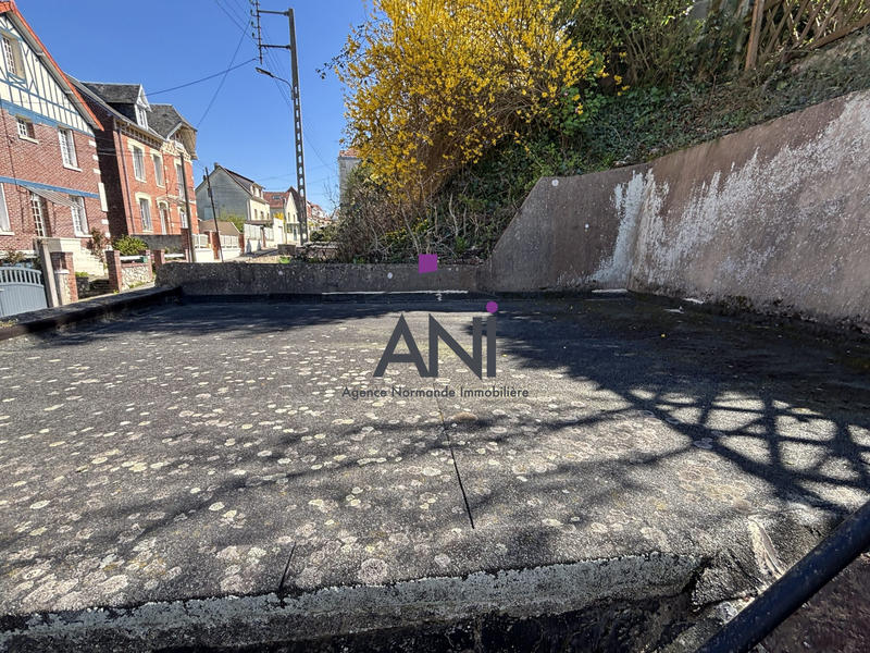 Parking / Garage - 66 m²