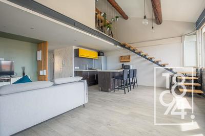 Penthouse - 76 m² - 3 pièces