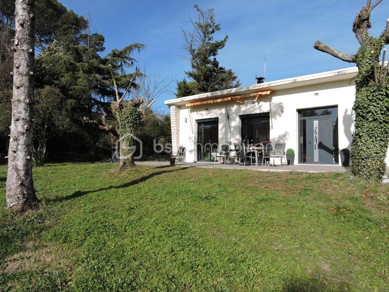 Villa - 201 m² - 7 pièces