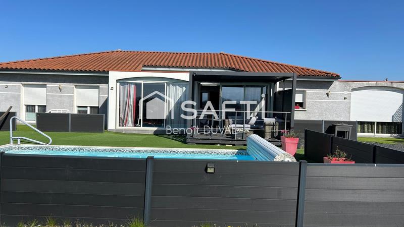 Maison - 186 m² - 8 pièces