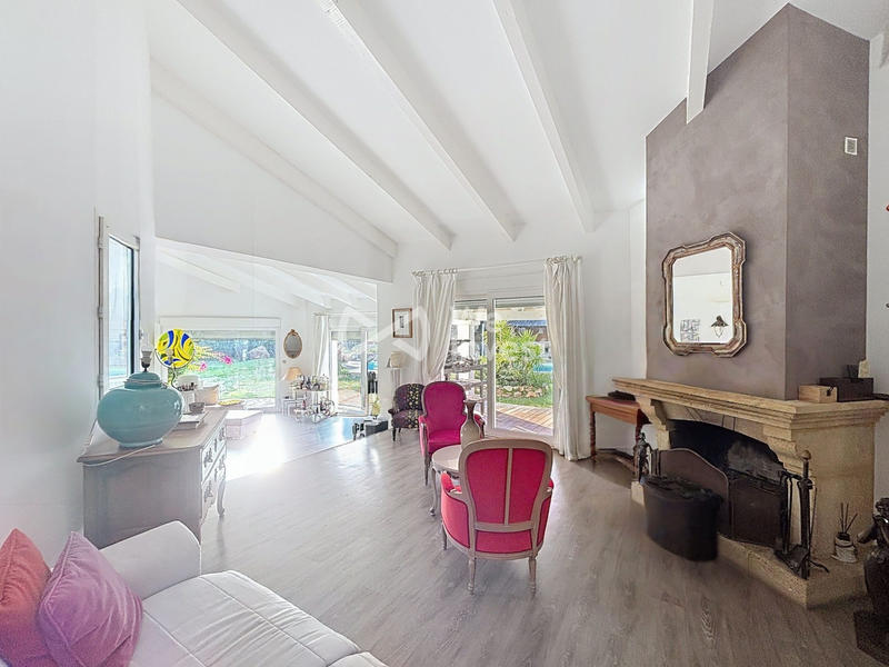 Villa - 183 m² - 5 pièces