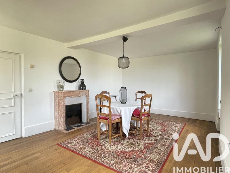 Maison - 210 m² - 7 pièces