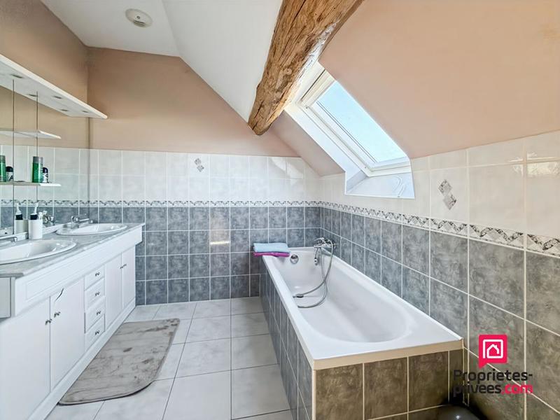 Maison - 106 m² - 5 pièces