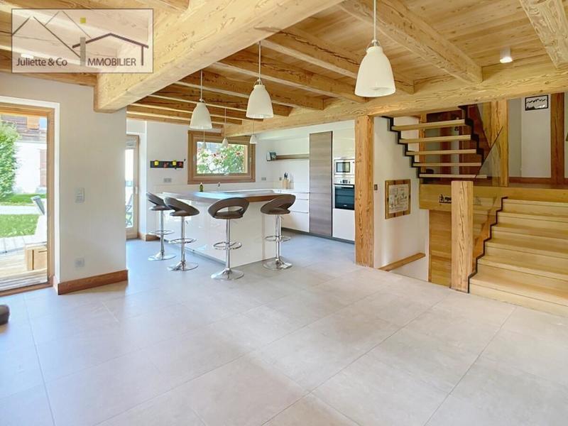 Maison - 180 m² - 5 pièces