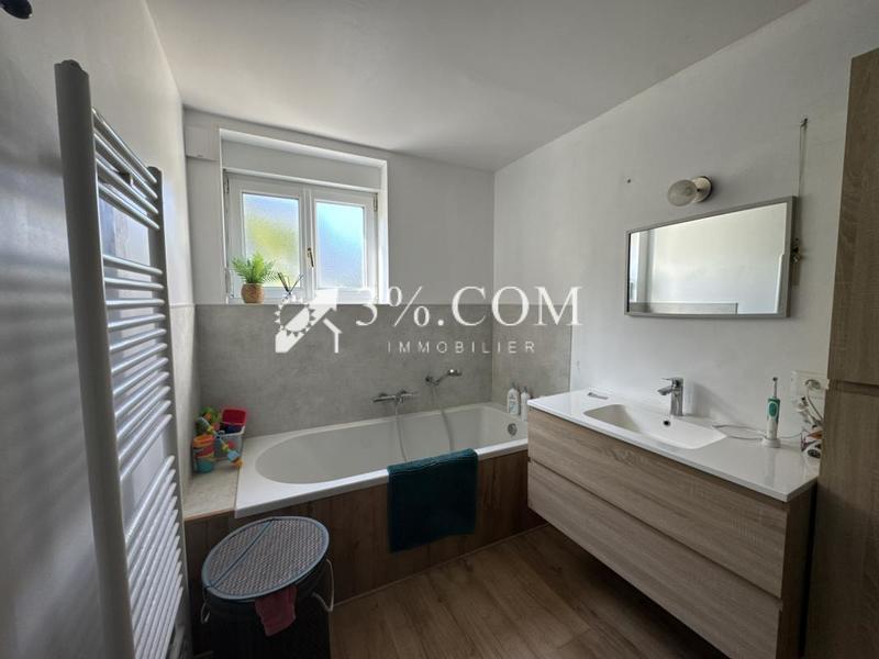 Maison de village - 136 m² - 7 pièces