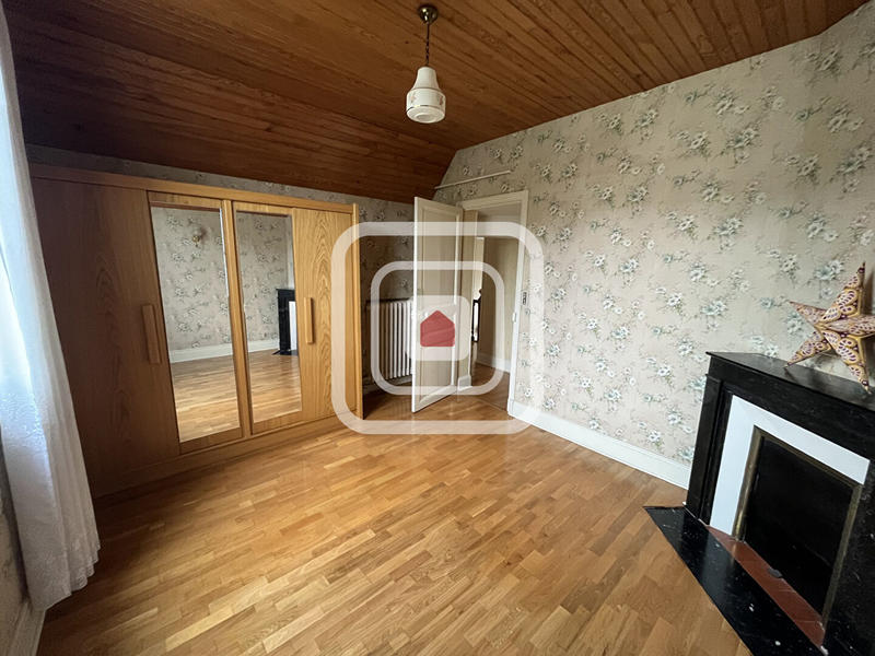 Maison - 97 m² - 5 pièces