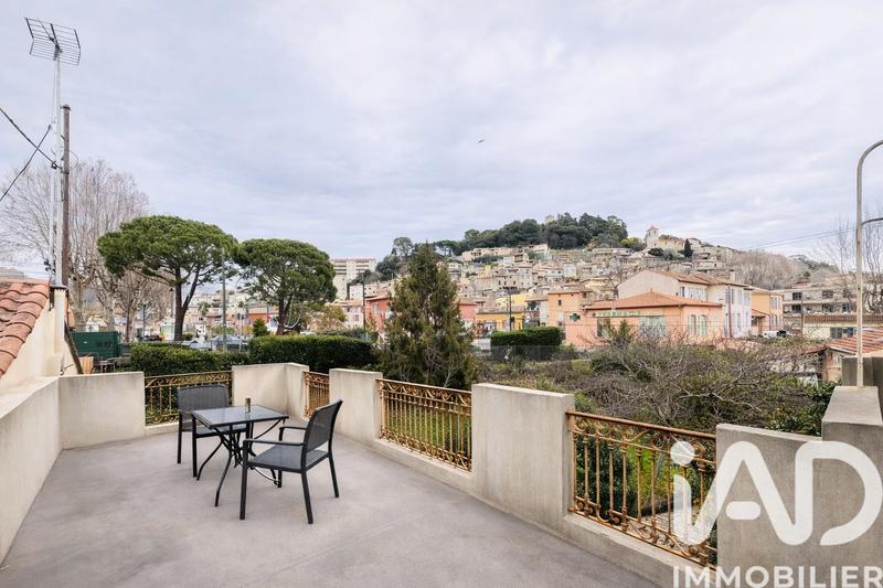 Maison de ville - 99 m² - 5 pièces