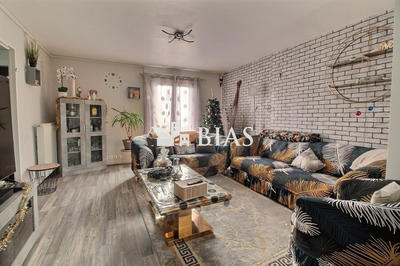 Maison - 96 m² - 4 pièces