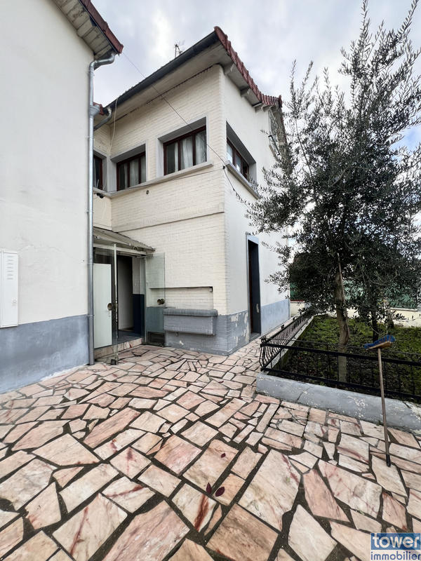 Maison - 199 m² - 10 pièces