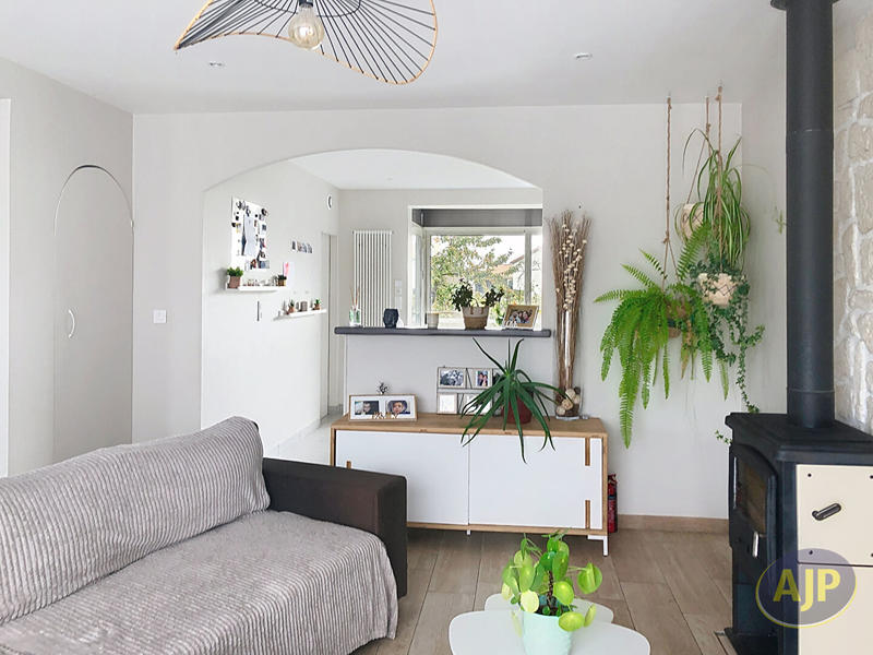 Maison - 127 m² - 8 pièces