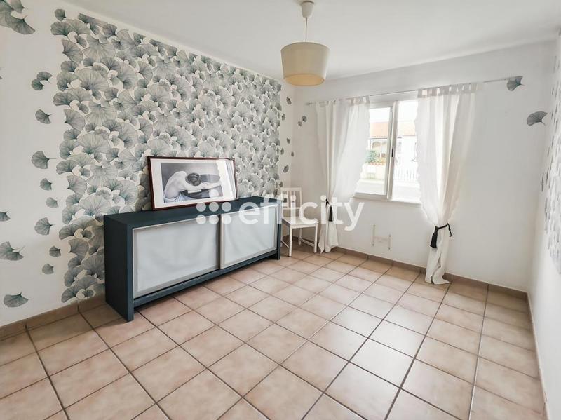 Maison - 97 m² - 5 pièces