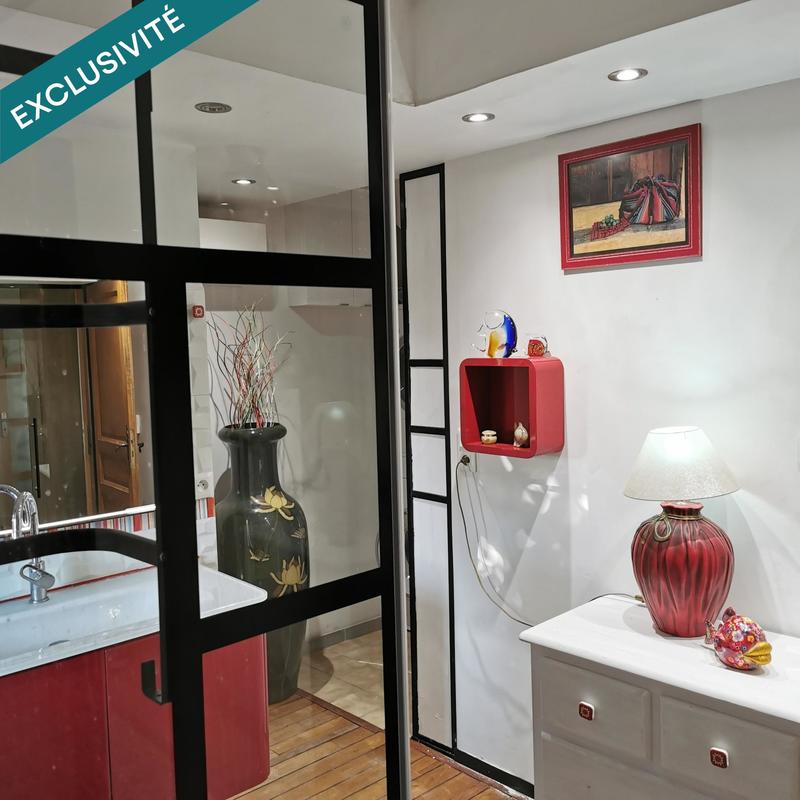 Maison - 244 m² - 5 pièces