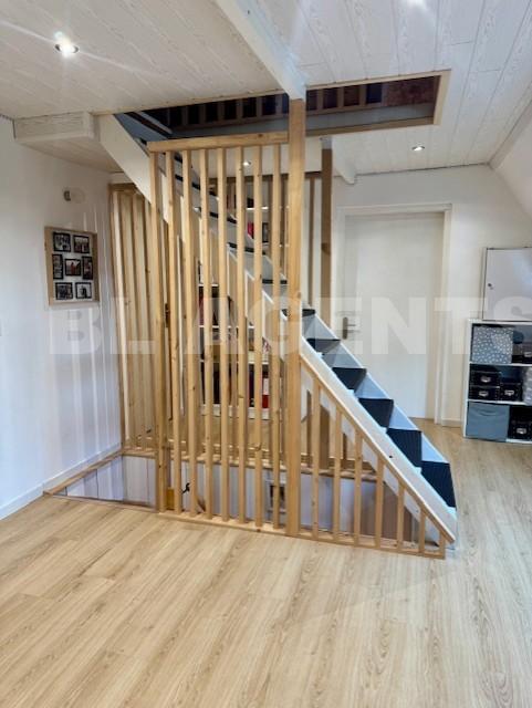 Maison - 205 m² - 6 pièces