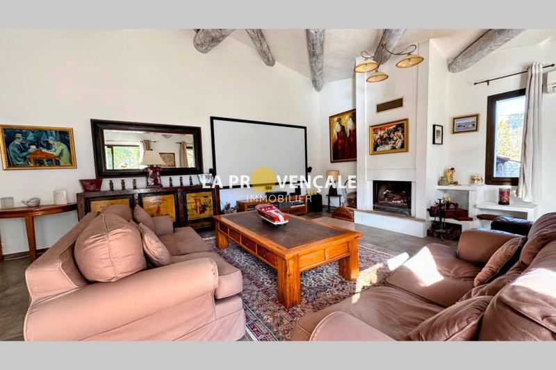 Maison - 194 m² - 5 pièces