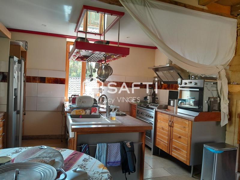 Propriété - 282 m² - 12 pièces