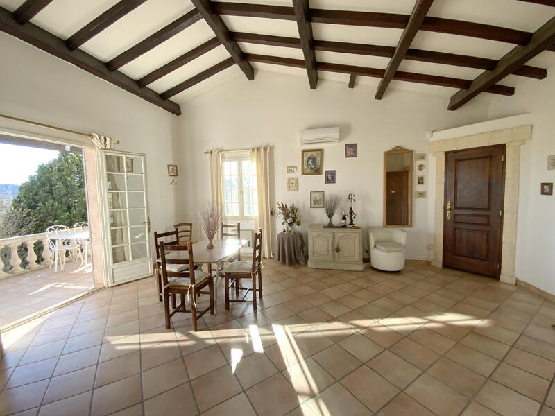 Maison - 128 m² - 4 pièces