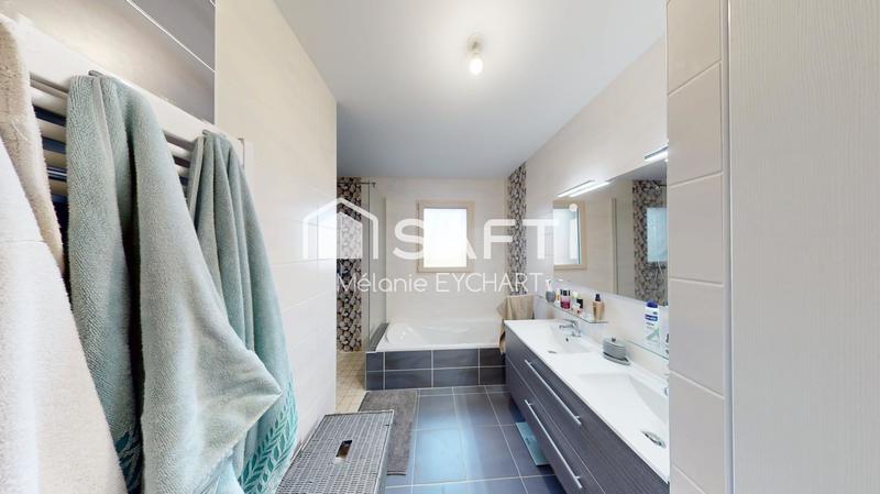 Maison - 140 m² - 4 pièces