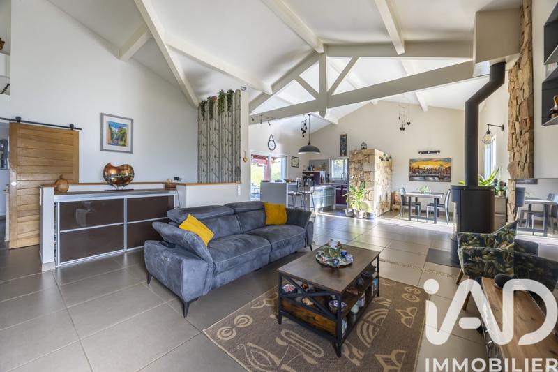 Maison - 120 m² - 5 pièces