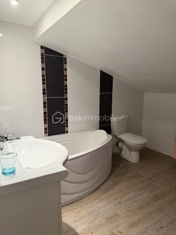 Propriété - 179 m² - 10 pièces