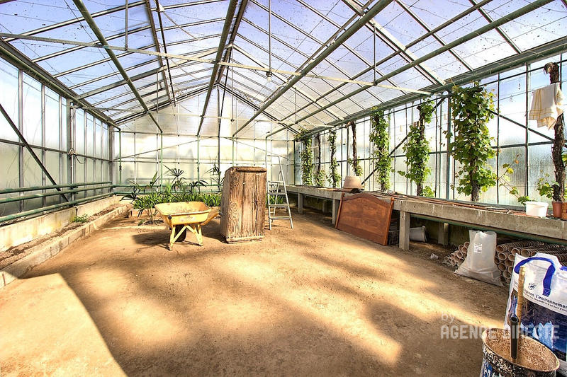 Maison bourgeoise - 480 m² - 15 pièces