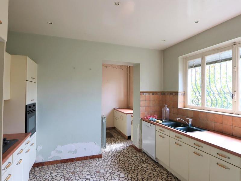 Maison - 247 m² - 7 pièces