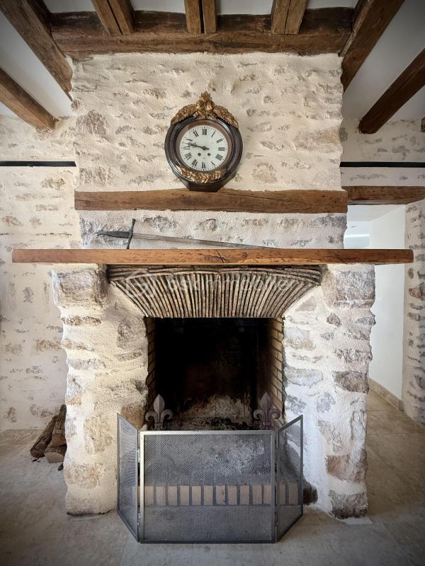 Propriété - 182 m² - 9 pièces