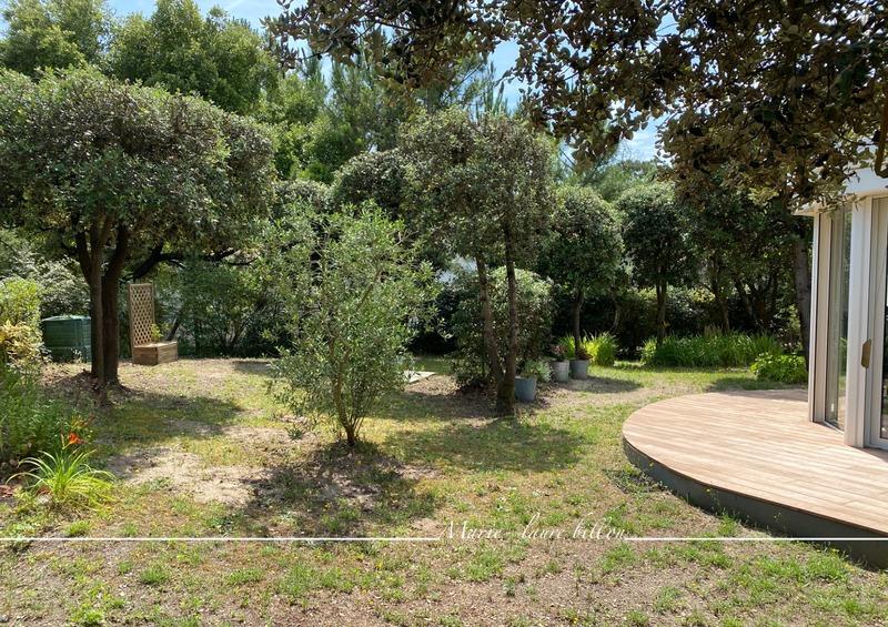 Maison - 206 m² - 7 pièces