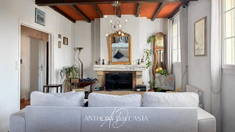 Maison - 180 m² - 4 pièces