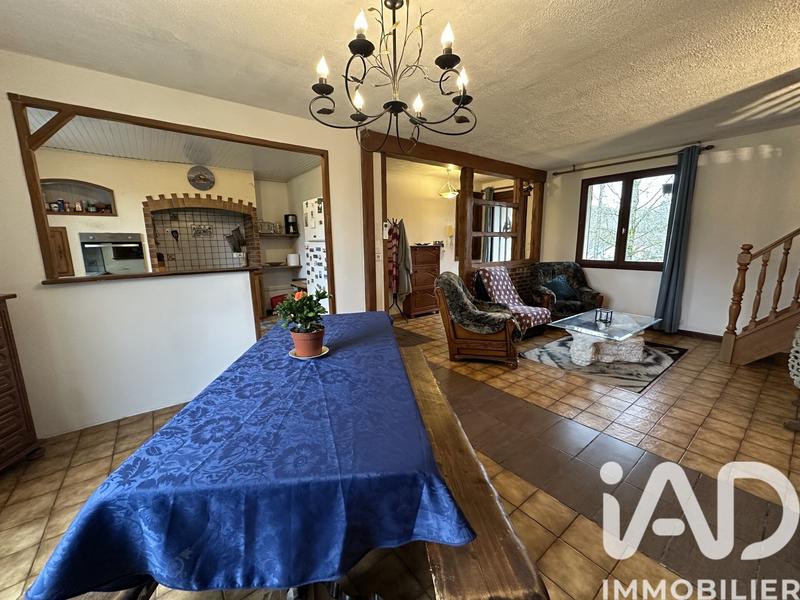 Maison - 152 m² - 8 pièces