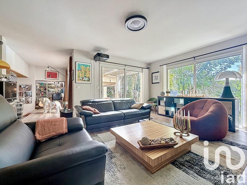 Maison - 185 m² - 6 pièces