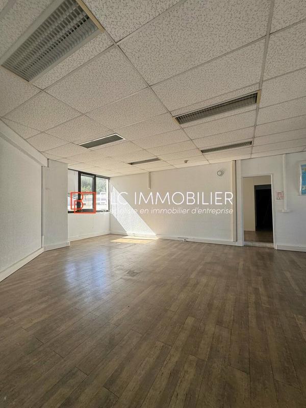 Bureau - 425 m²