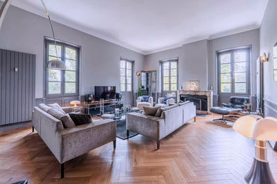 Appartement - 158 m² - 5 pièces