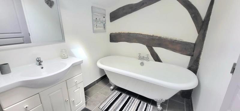 Demeure - 360 m² - 12 pièces