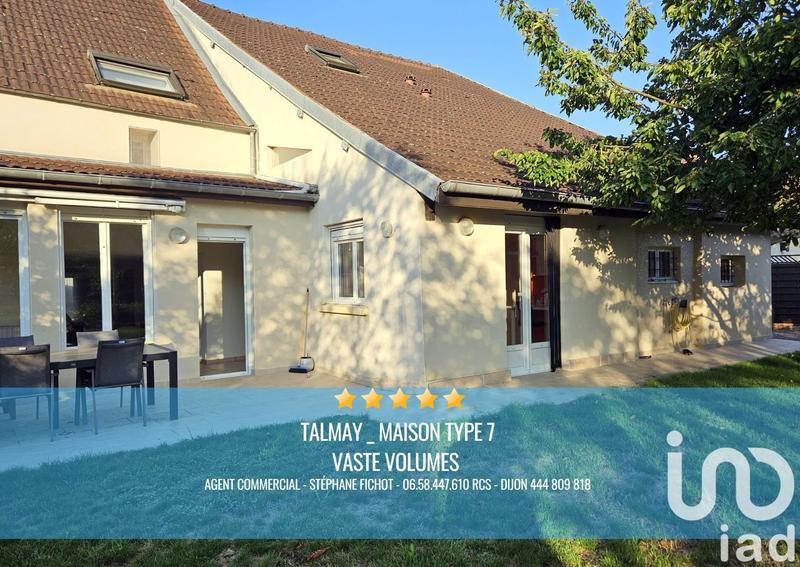 Maison - 238 m² - 7 pièces