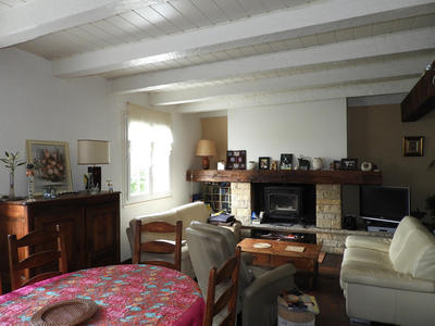 Maison - 250 m² - 5 pièces