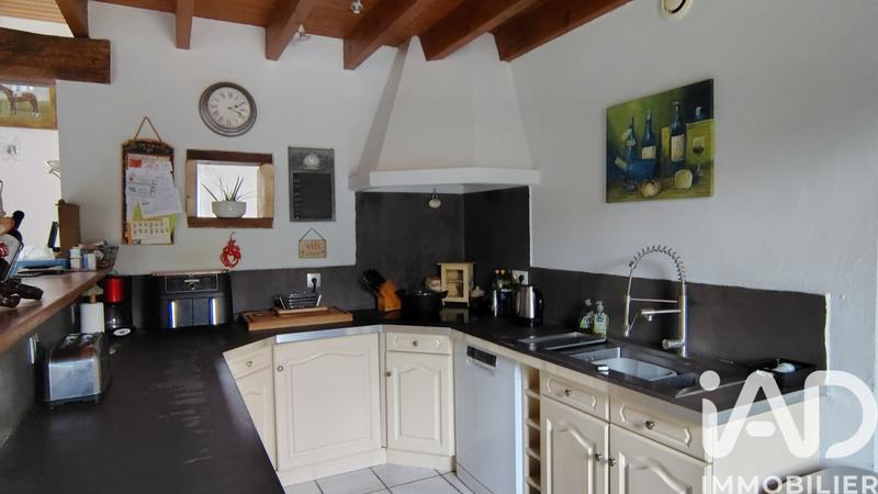 Maison - 170 m² - 9 pièces