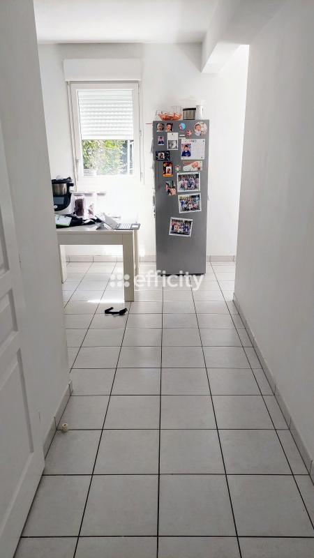 Maison jumelée - 82 m² - 4 pièces